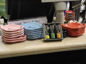 Tea Lounge di Harrods, accessori per il tè
