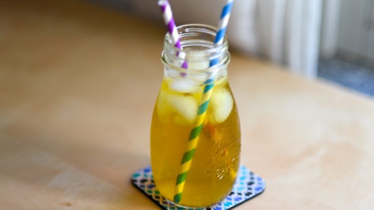 L'infusione a freddo è utile per preparare il tè freddo in casa