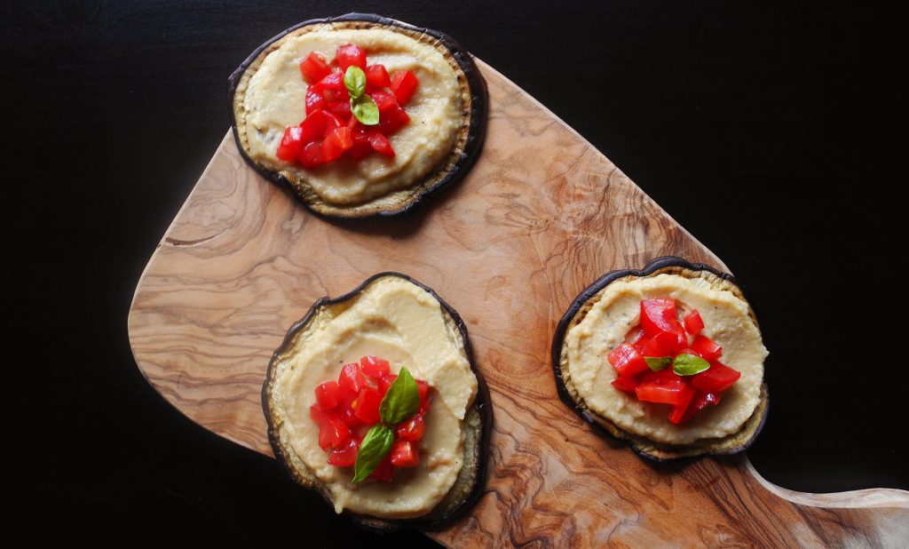 La ricetta di hummus di ceci aromatizzato con tè Lapsang Souchong
