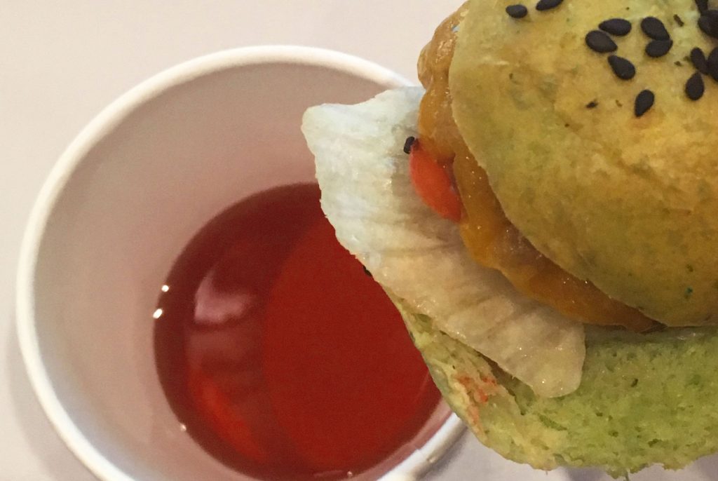 L'hamburger si abbina bene con il tè nero