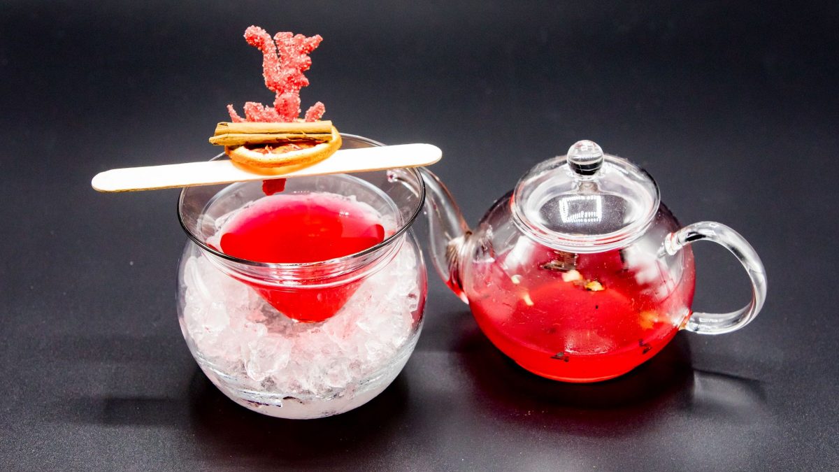 Il miglior barman d'Italia ha preparato un cocktail con una tisana