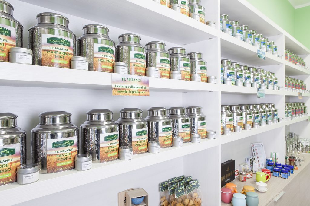 Momenti di tè è un negozio di tè e tisane ad Ancona, Marche