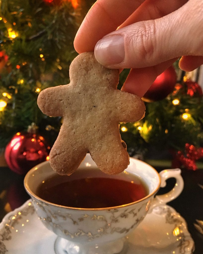 Scopri la ricetta dei biscotti di Natale al tè 