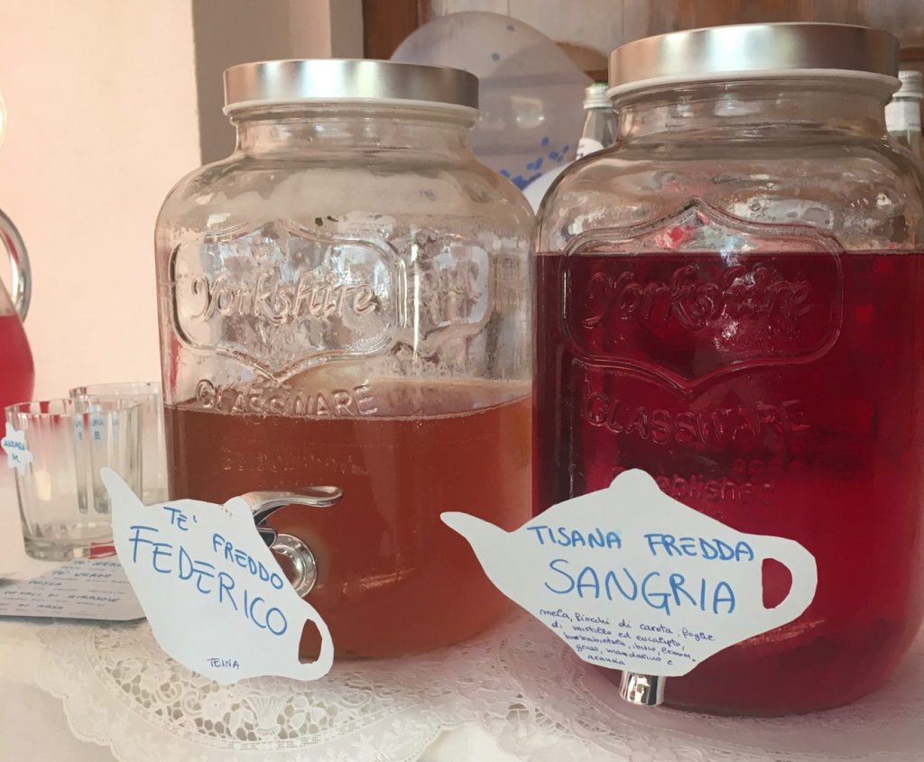 Tè freddo per un battesimo a tema tè