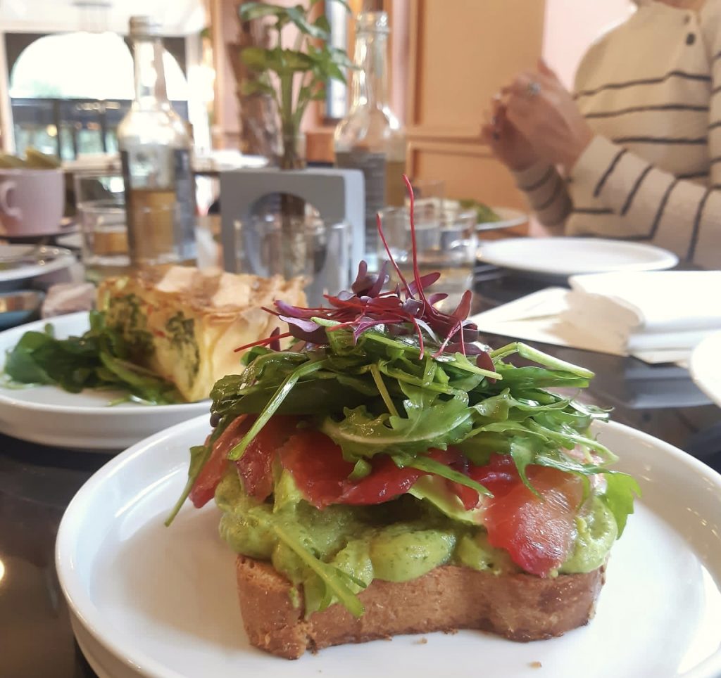 Avocado toast del Bauhaus a Roma